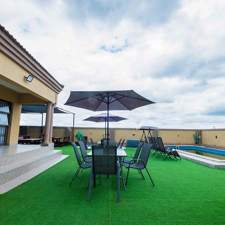 Woodmead Guest House Манзини Екстериор снимка