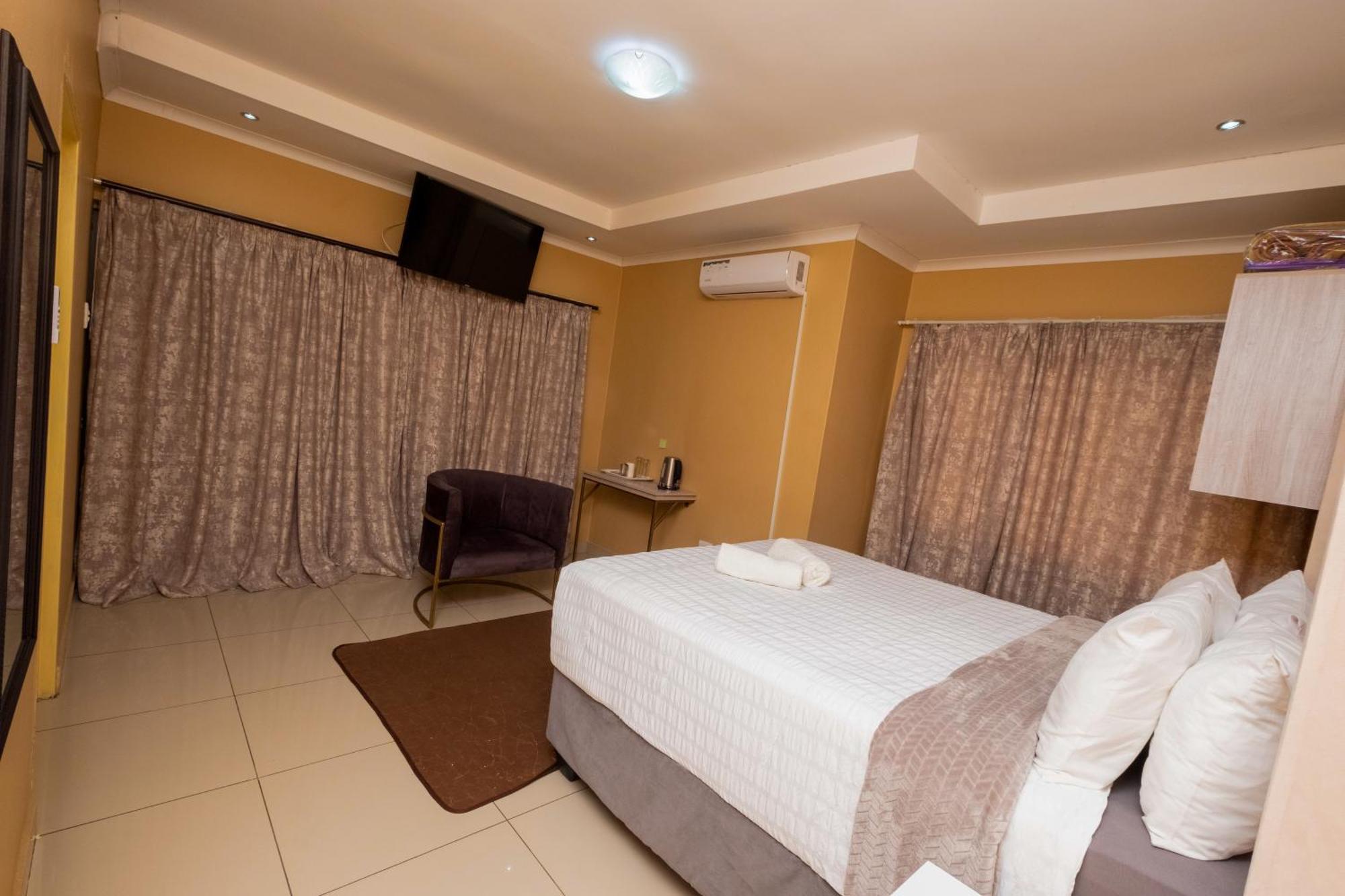 Woodmead Guest House Манзини Екстериор снимка